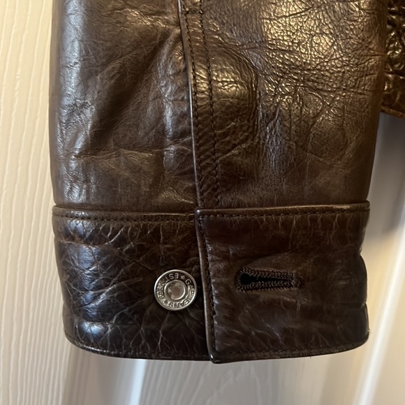 Leather jacket - Picture 3 of 8